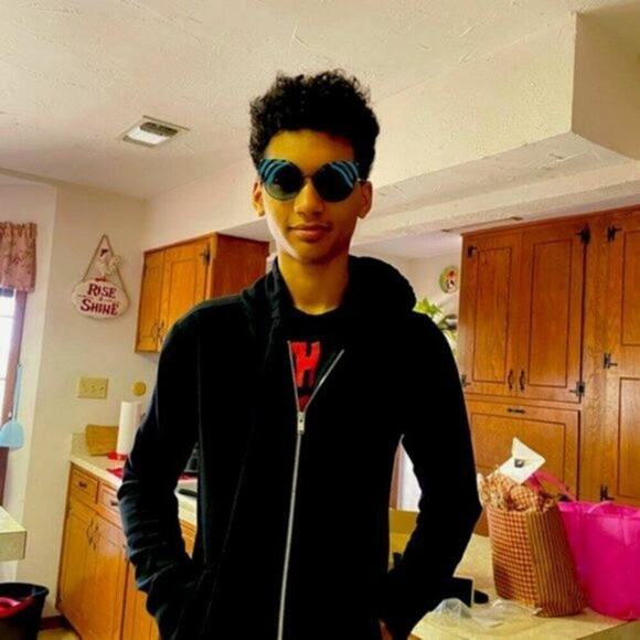 Fendi 53mm Cat Eye Sunglasses Blue - Picture 9 of 14